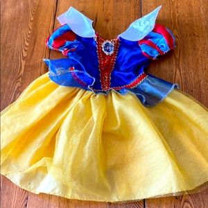 Snow White dress